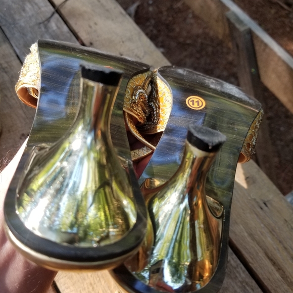 Size 9 BL Motion High Heels Shoes Gold Chrome Beads Embroidered Magic Slippers - Picture 10 of 15